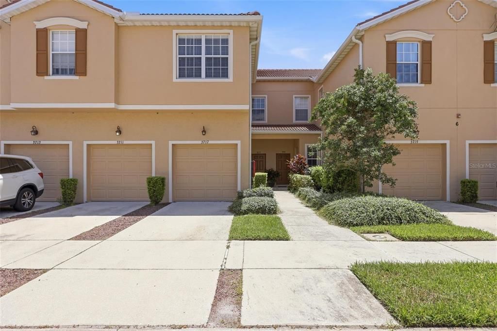 For Rent: $2,100 (3 beds, 2 baths, 1776 Square Feet)