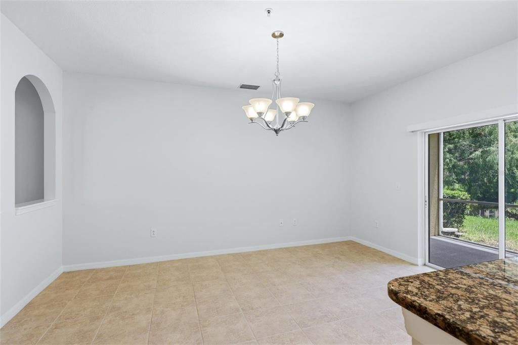 For Rent: $2,100 (3 beds, 2 baths, 1776 Square Feet)