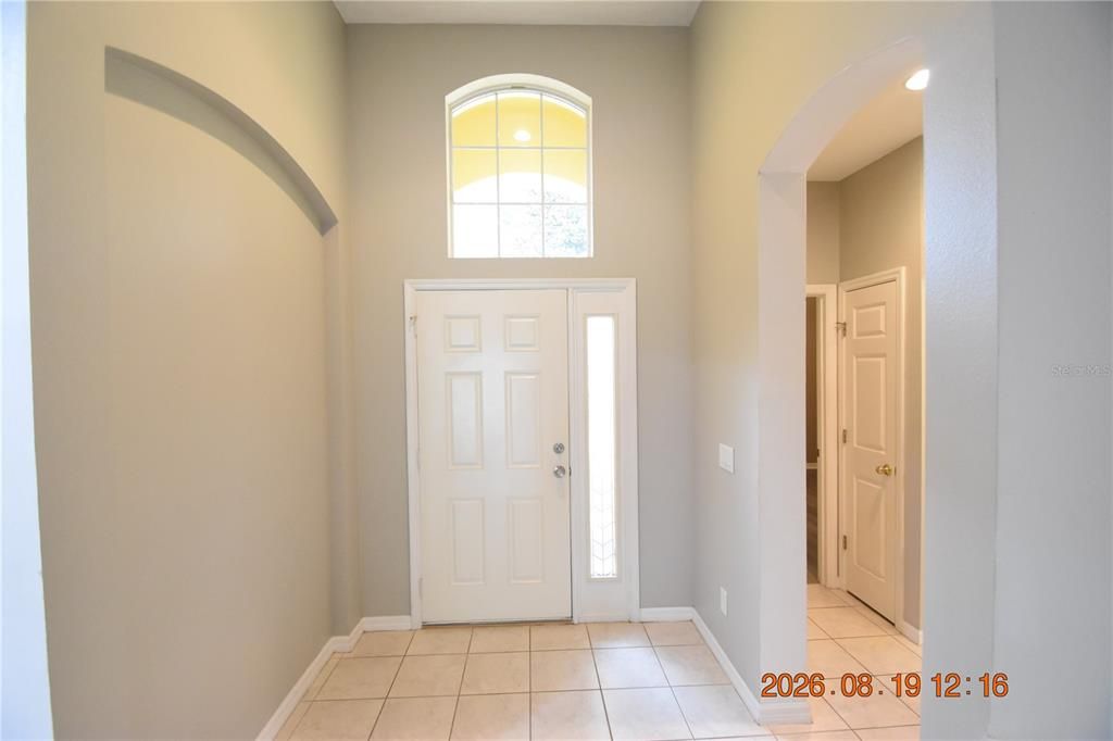 For Rent: $2,350 (4 beds, 3 baths, 2038 Square Feet)