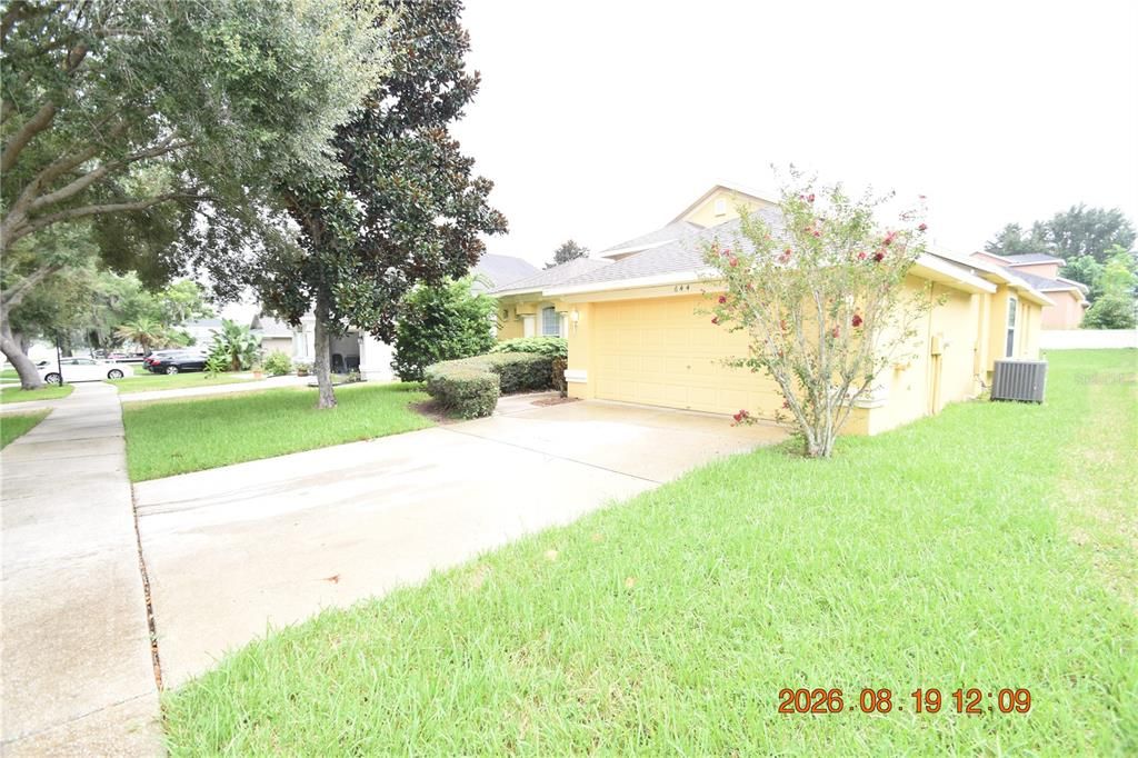 For Rent: $2,350 (4 beds, 3 baths, 2038 Square Feet)