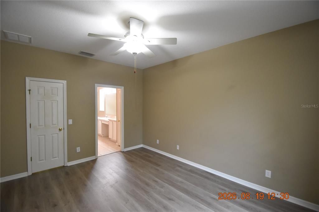 For Rent: $2,350 (4 beds, 3 baths, 2038 Square Feet)