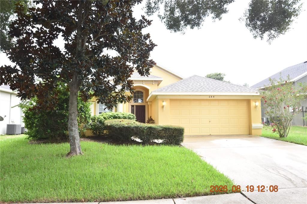 For Rent: $2,350 (4 beds, 3 baths, 2038 Square Feet)