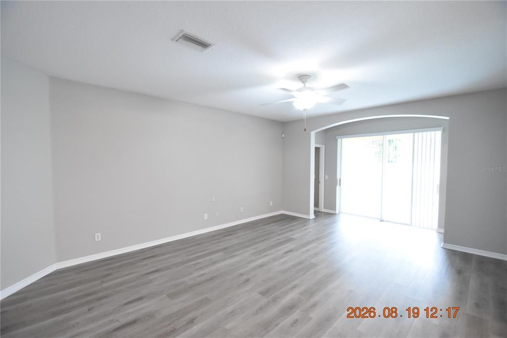 For Rent: $2,350 (4 beds, 3 baths, 2038 Square Feet)