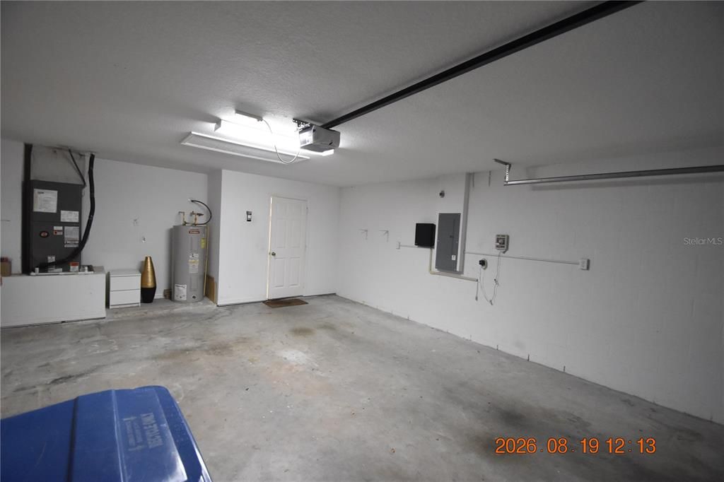 For Rent: $2,350 (4 beds, 3 baths, 2038 Square Feet)