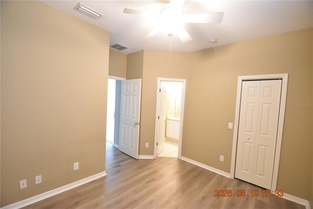 For Rent: $2,350 (4 beds, 3 baths, 2038 Square Feet)