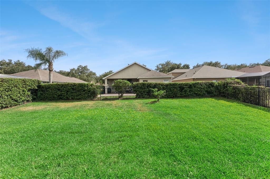 For Sale: $499,000 (3 beds, 2 baths, 1393 Square Feet)