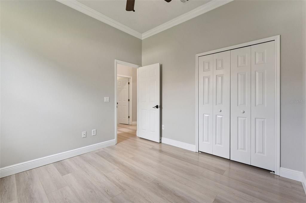 For Sale: $499,000 (3 beds, 2 baths, 1393 Square Feet)