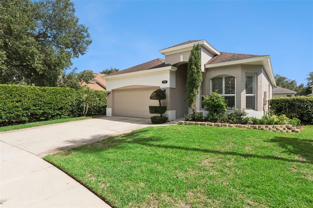 For Sale: $499,000 (3 beds, 2 baths, 1393 Square Feet)