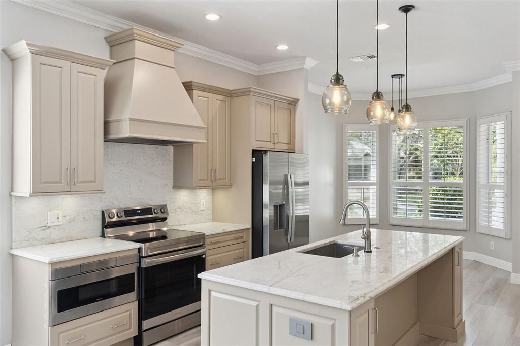 For Sale: $499,000 (3 beds, 2 baths, 1393 Square Feet)