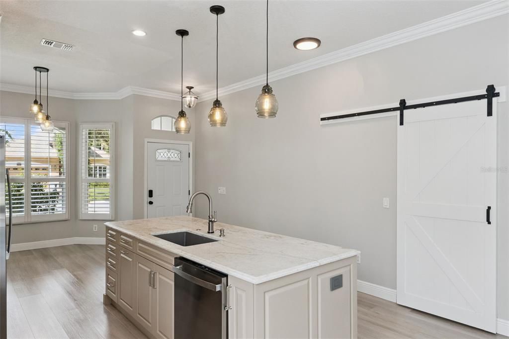 For Sale: $499,000 (3 beds, 2 baths, 1393 Square Feet)