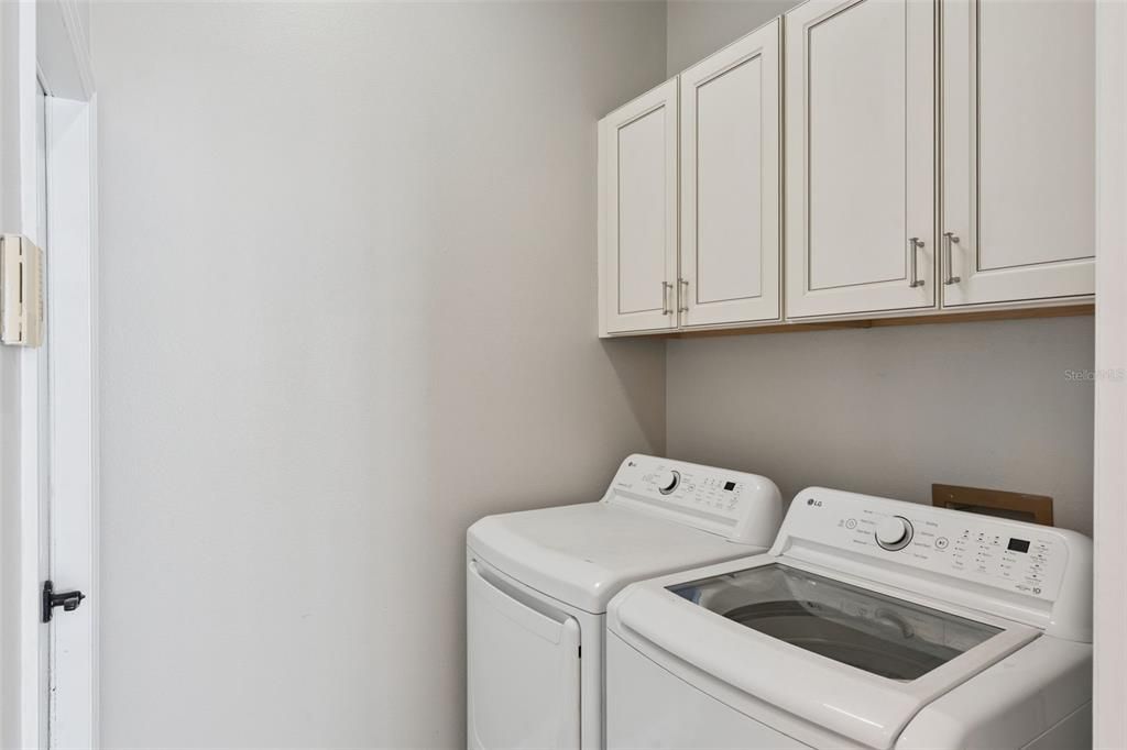 For Sale: $499,000 (3 beds, 2 baths, 1393 Square Feet)