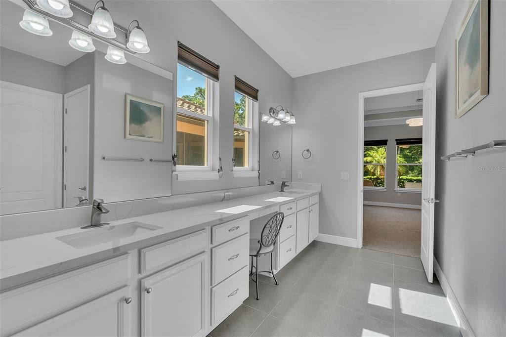 For Sale: $914,900 (5 beds, 3 baths, 3375 Square Feet)