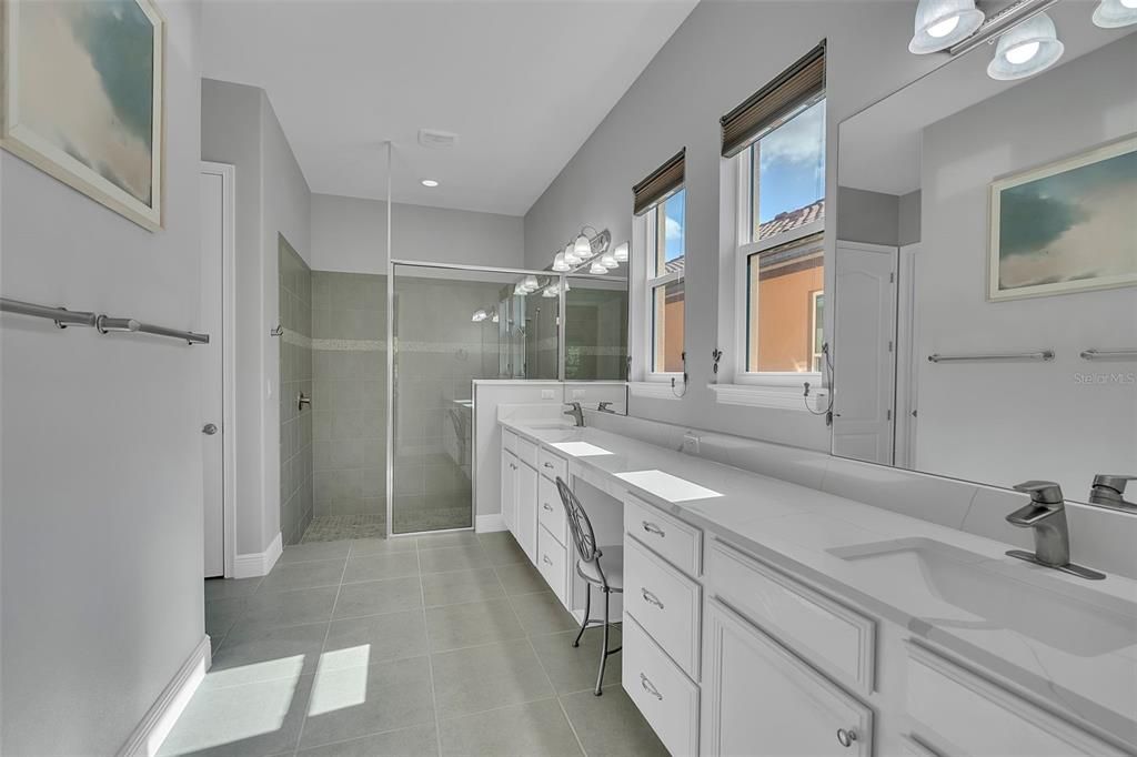 For Sale: $914,900 (5 beds, 3 baths, 3375 Square Feet)