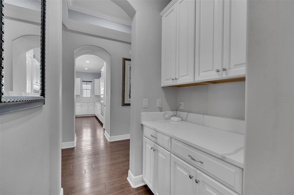 For Sale: $914,900 (5 beds, 3 baths, 3375 Square Feet)