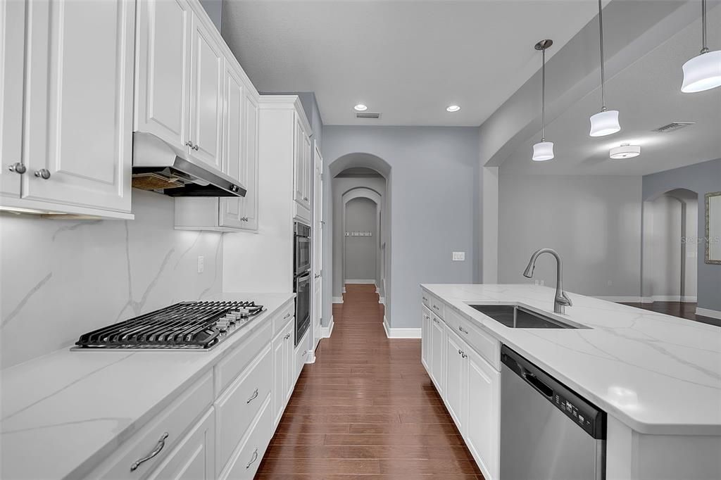 For Sale: $914,900 (5 beds, 3 baths, 3375 Square Feet)