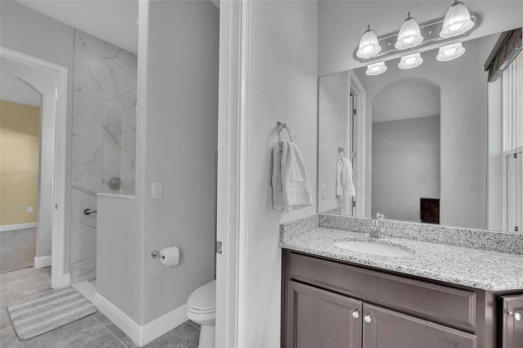 For Sale: $914,900 (5 beds, 3 baths, 3375 Square Feet)