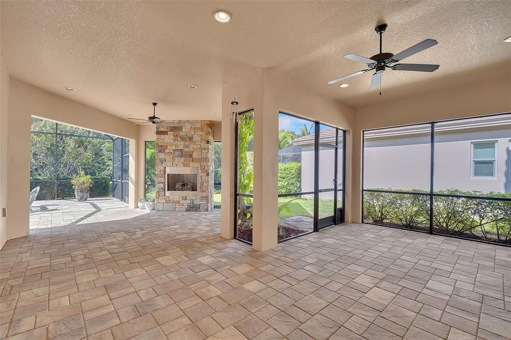 For Sale: $914,900 (5 beds, 3 baths, 3375 Square Feet)