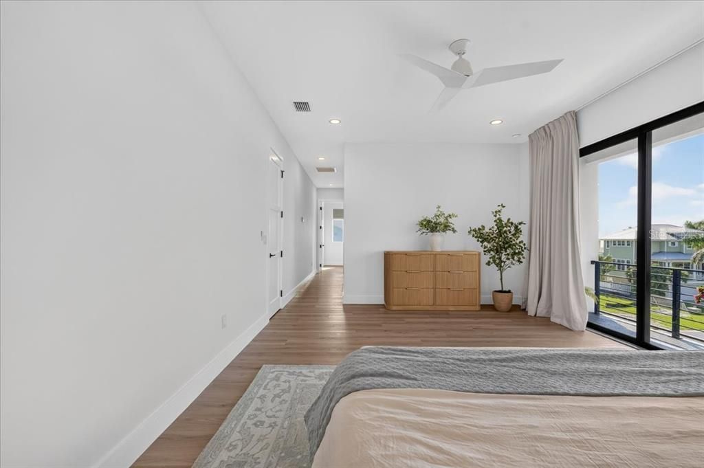 For Sale: $2,600,000 (4 beds, 4 baths, 4479 Square Feet)