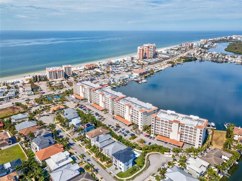 For Sale: $2,600,000 (4 beds, 4 baths, 4479 Square Feet)