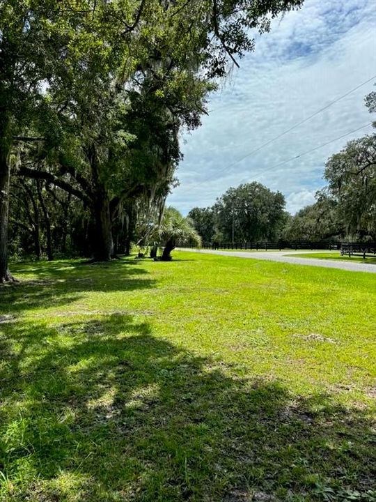 En Venta: $525,000 (5.00 acres)