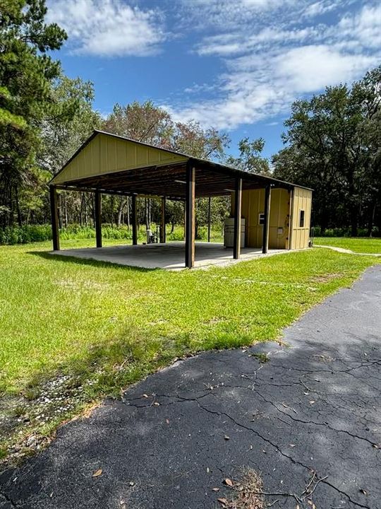 En Venta: $525,000 (5.00 acres)