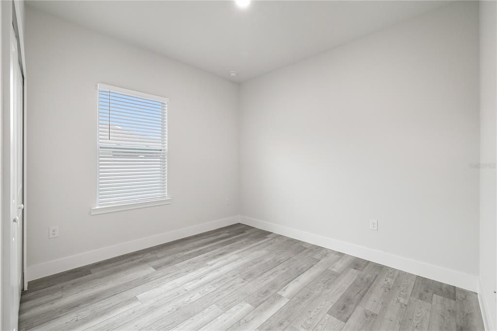 For Sale: $354,900 (4 beds, 3 baths, 1947 Square Feet)