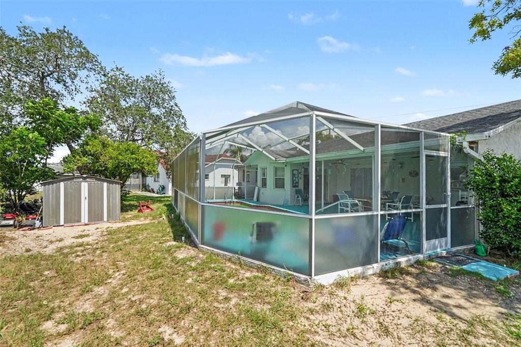 For Sale: $280,000 (4 beds, 2 baths, 2015 Square Feet)