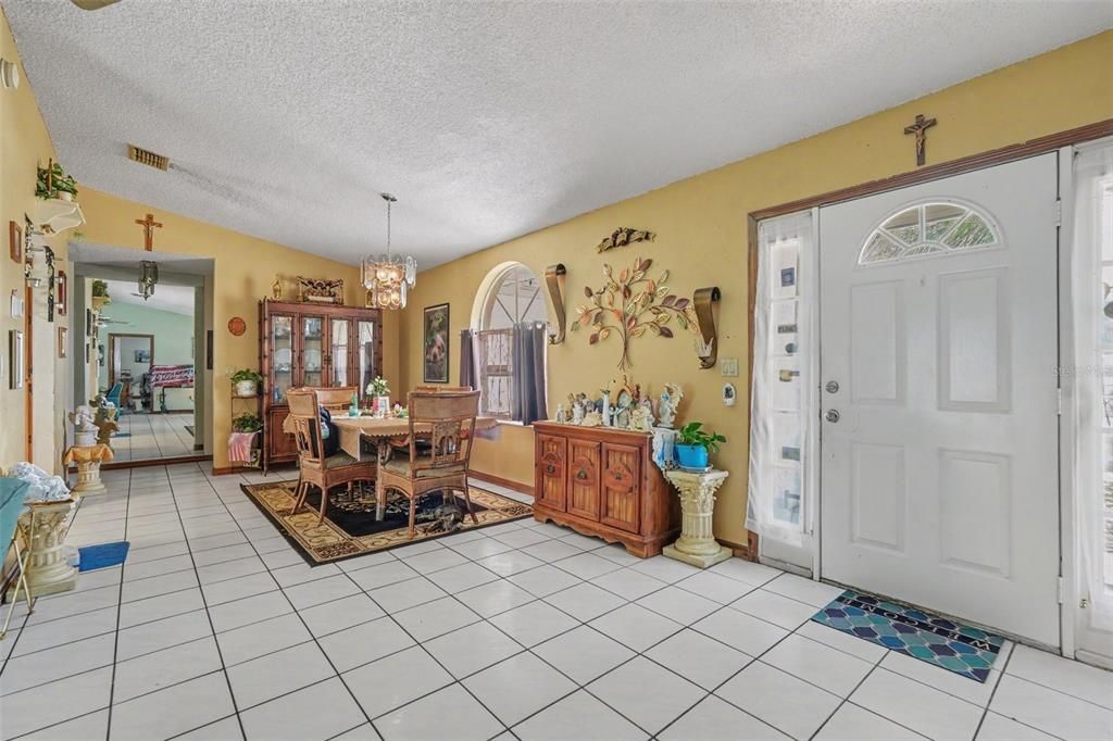 For Sale: $280,000 (4 beds, 2 baths, 2015 Square Feet)