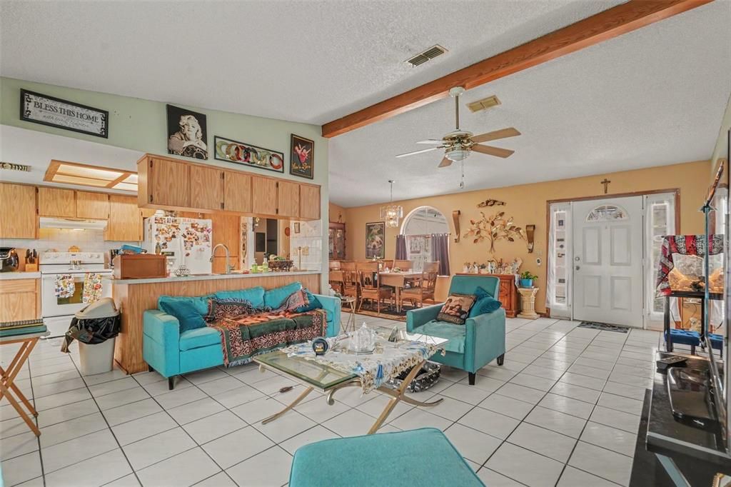 For Sale: $280,000 (4 beds, 2 baths, 2015 Square Feet)