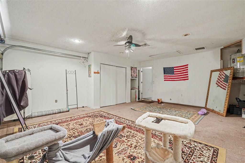 For Sale: $280,000 (4 beds, 2 baths, 2015 Square Feet)