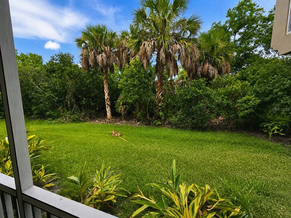 For Rent: $1,700 (1 beds, 1 baths, 1072 Square Feet)