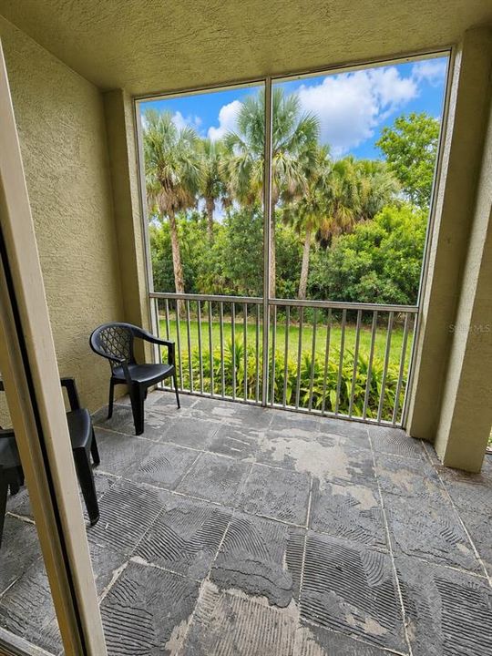 For Rent: $1,700 (1 beds, 1 baths, 1072 Square Feet)