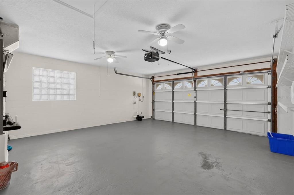 For Sale: $399,000 (3 beds, 2 baths, 2082 Square Feet)