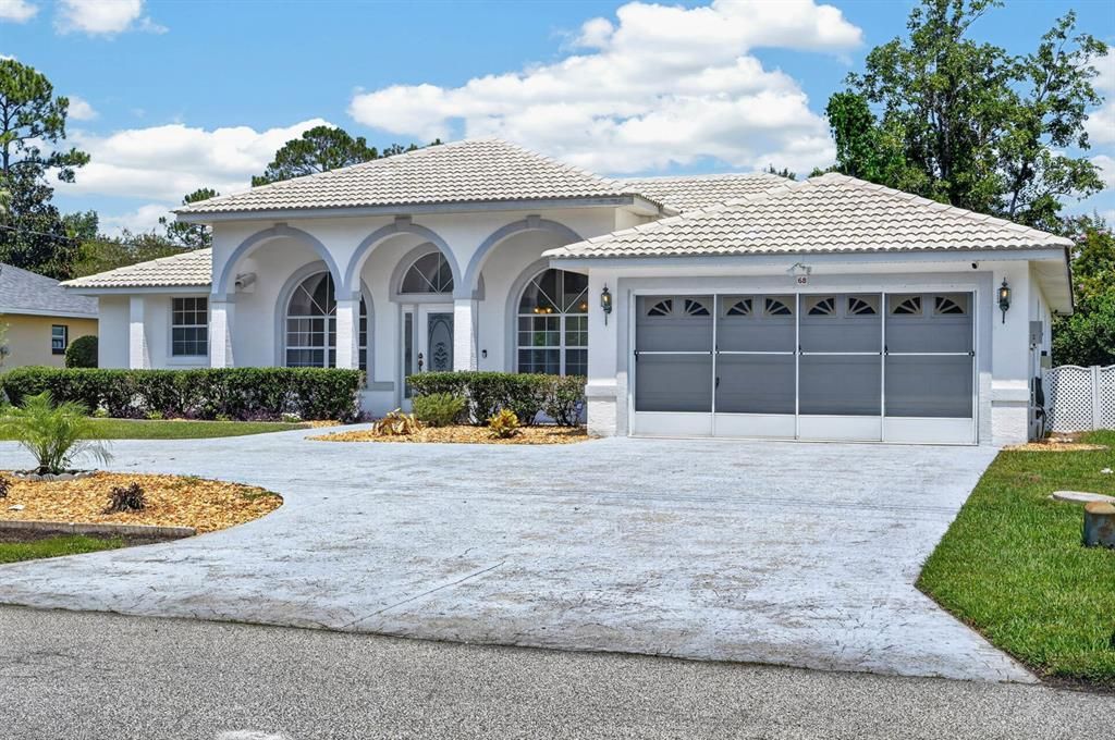 For Sale: $399,000 (3 beds, 2 baths, 2082 Square Feet)