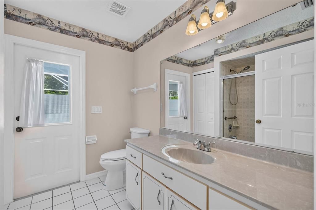 For Sale: $399,000 (3 beds, 2 baths, 2082 Square Feet)