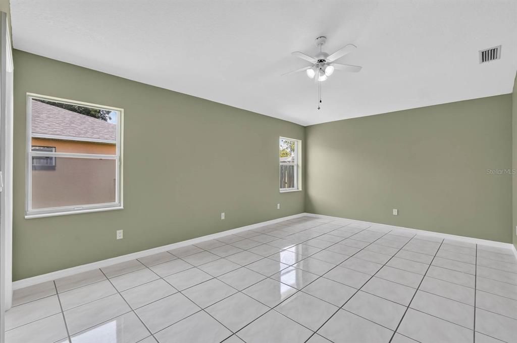 For Sale: $399,000 (3 beds, 2 baths, 2082 Square Feet)