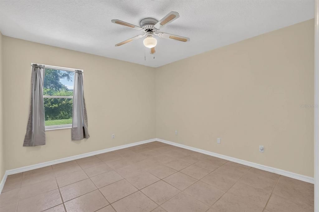 For Sale: $399,000 (3 beds, 2 baths, 2082 Square Feet)