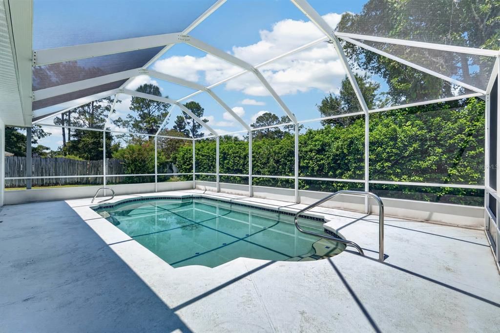 For Sale: $399,000 (3 beds, 2 baths, 2082 Square Feet)