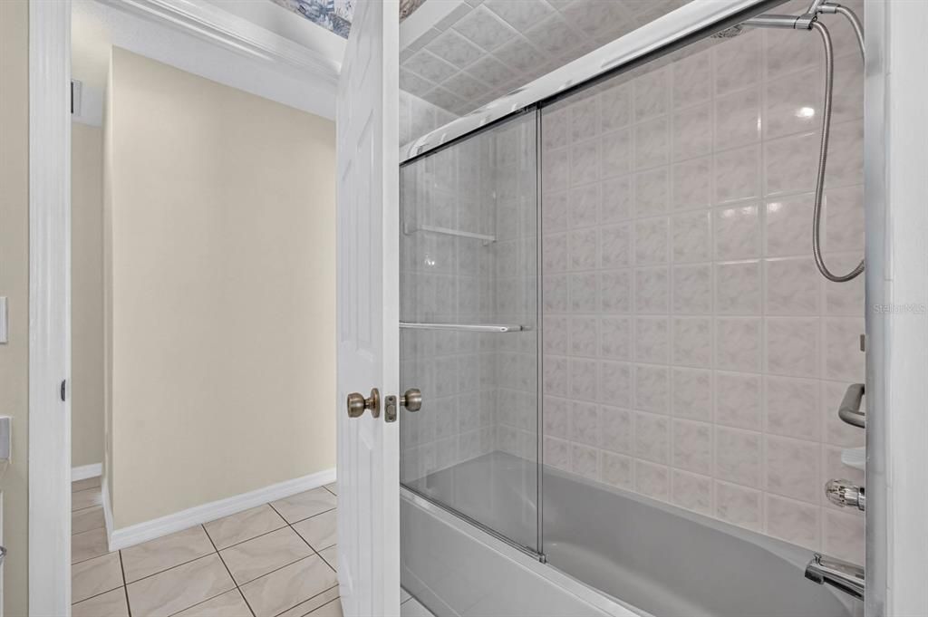 For Sale: $399,000 (3 beds, 2 baths, 2082 Square Feet)