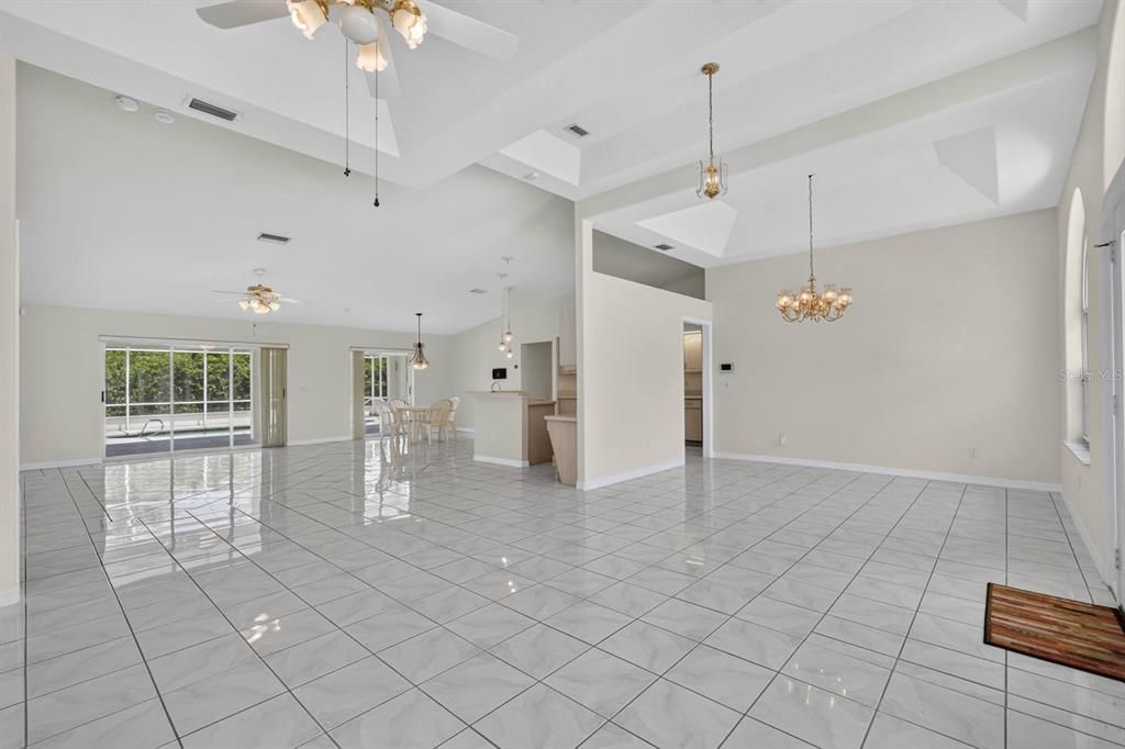 For Sale: $399,000 (3 beds, 2 baths, 2082 Square Feet)