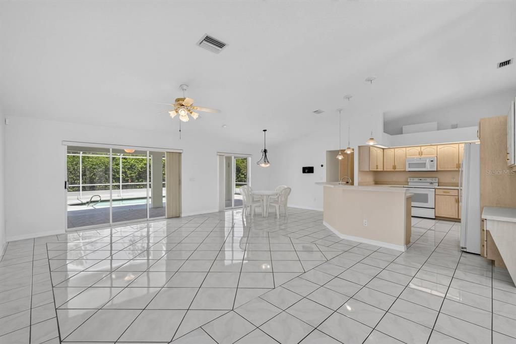 For Sale: $399,000 (3 beds, 2 baths, 2082 Square Feet)