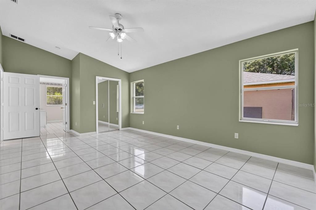 For Sale: $399,000 (3 beds, 2 baths, 2082 Square Feet)