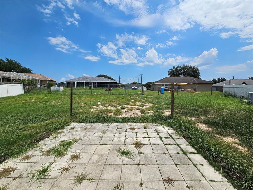 На продажу: $239,000 (3 спален, 2 ванн, 1230 Квадратных фут)