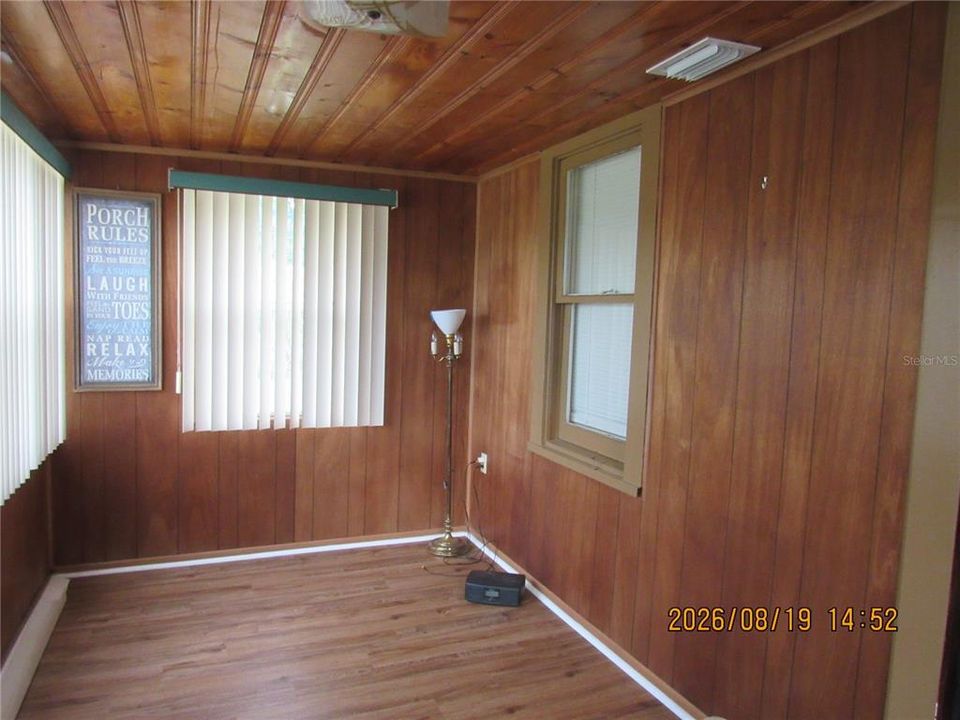В аренду: $1,600 (3 спален, 1 ванн, 1164 Квадратных фут)