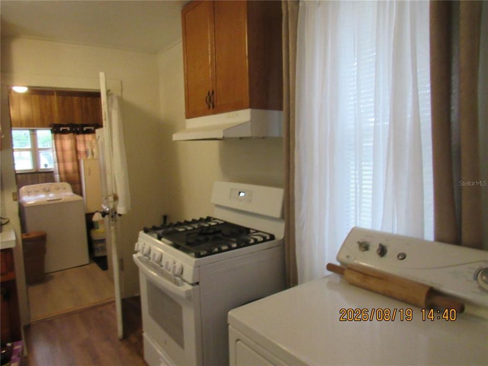 В аренду: $1,600 (3 спален, 1 ванн, 1164 Квадратных фут)