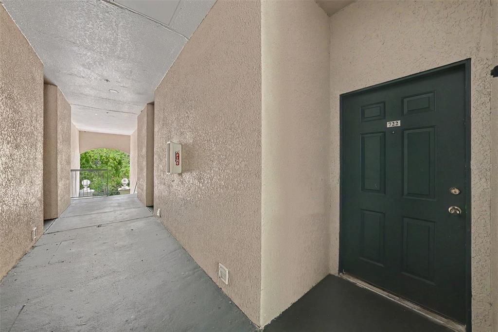 For Sale: $150,000 (2 beds, 2 baths, 1032 Square Feet)