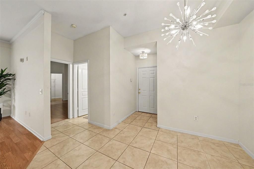 For Sale: $150,000 (2 beds, 2 baths, 1032 Square Feet)