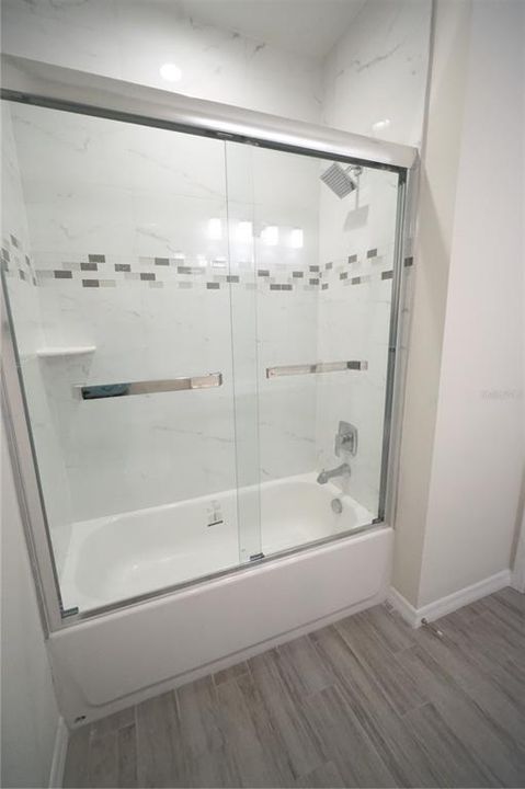 For Rent: $2,500 (3 beds, 3 baths, 1352 Square Feet)