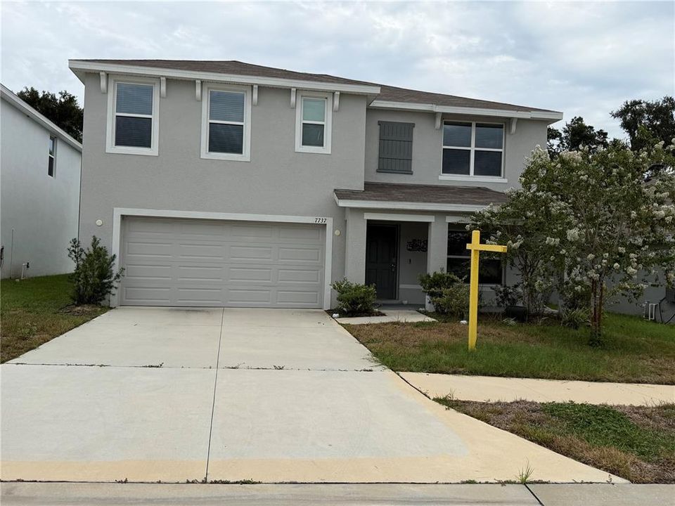 For Sale: $499,900 (5 beds, 3 baths, 2674 Square Feet)