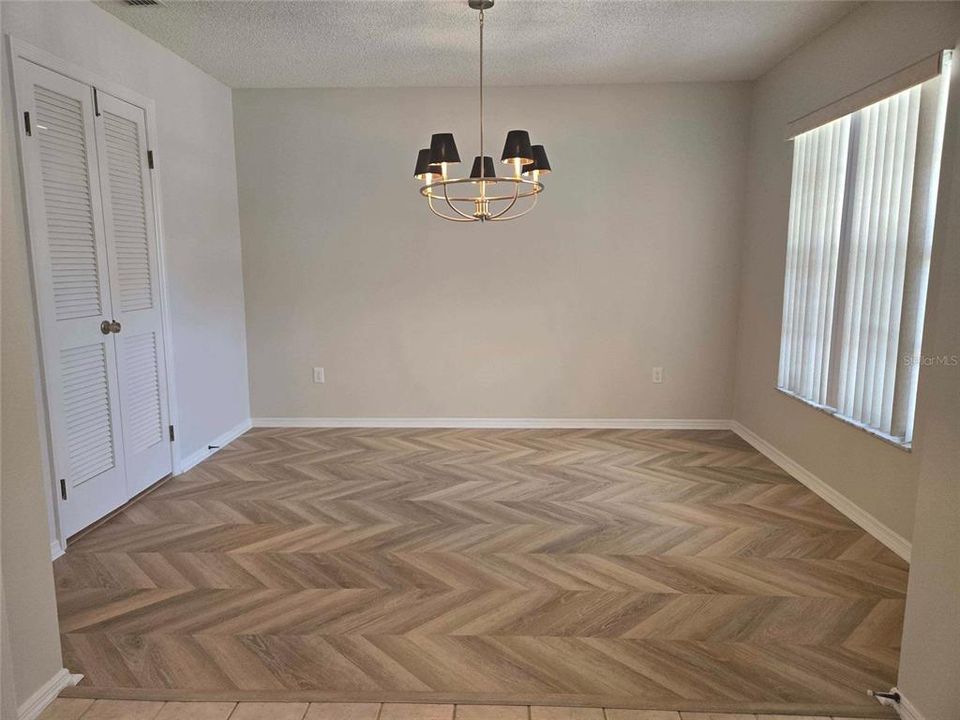 For Sale: $399,900 (3 beds, 2 baths, 1855 Square Feet)